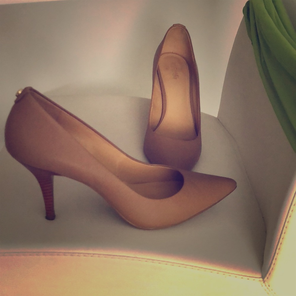 Beige shoes